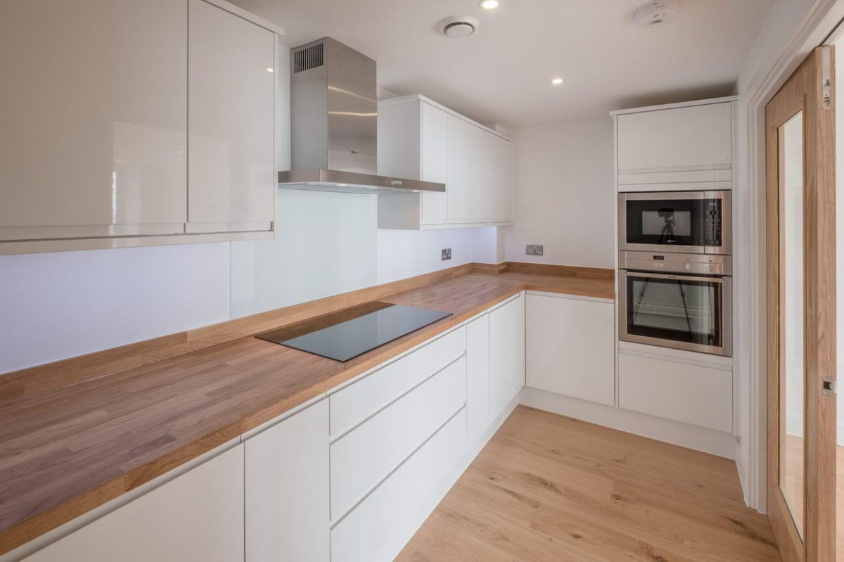 8371 004 websize all except 4, 9 & 14 have this kitchen